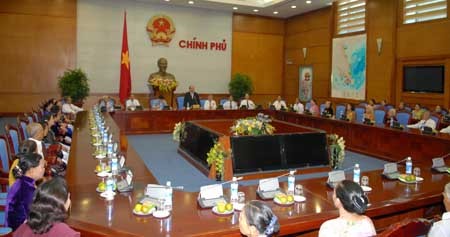 Un vice-Premier ministre reçoit des anciens prisonniers de Quang Ngai - ảnh 1